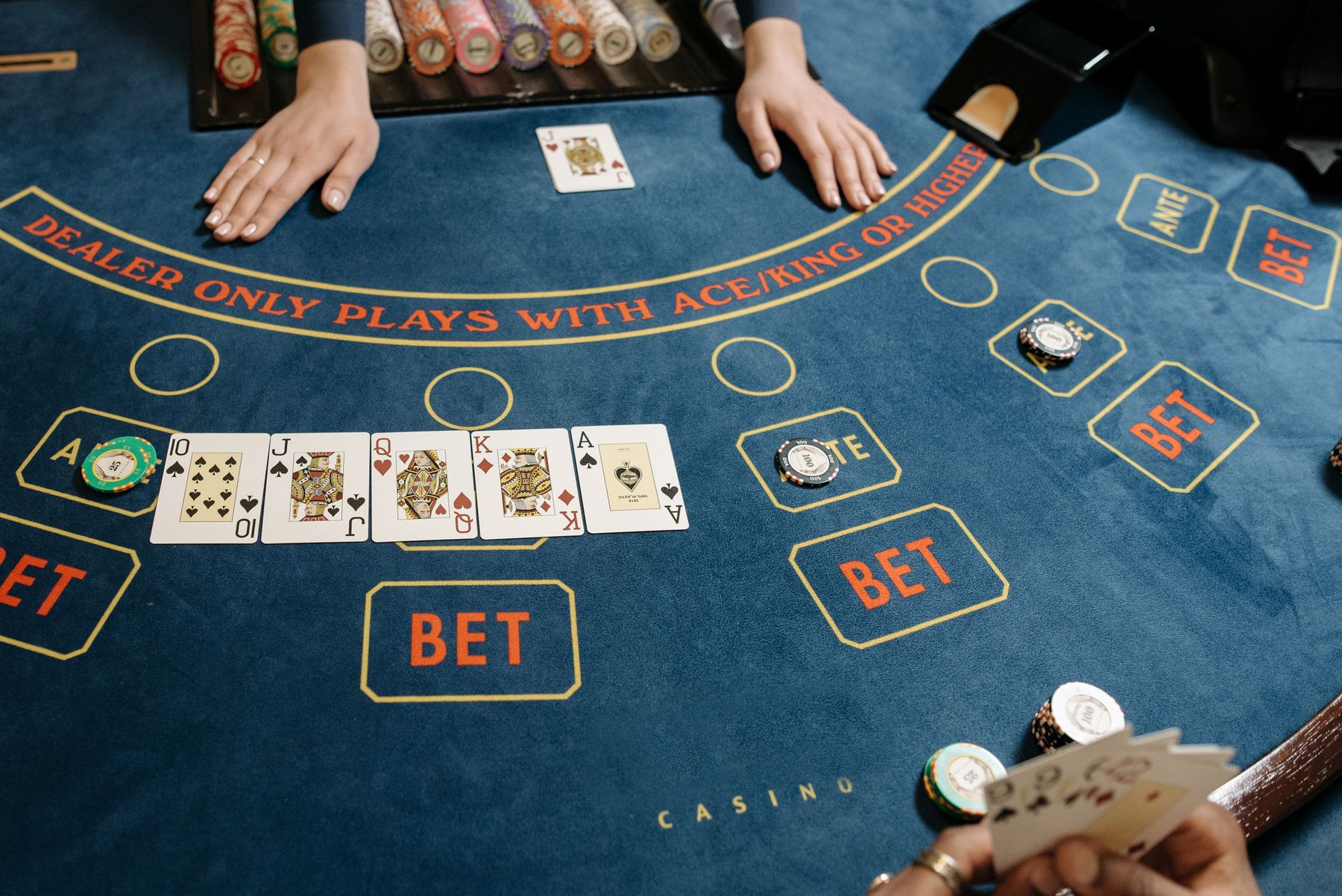 longfu88 Bàn baccarat trực tuyến tại THANTAI88
